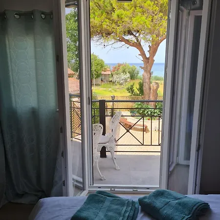 Sweet Retreat, 350m From The Beach, By Zantewize 別荘