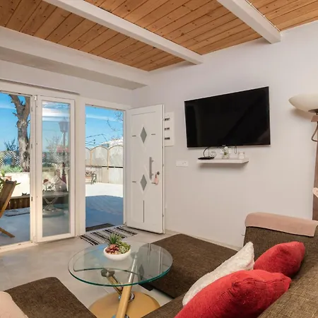 Sweet Retreat, 350m From The Beach, By Zantewize Casa vacanze