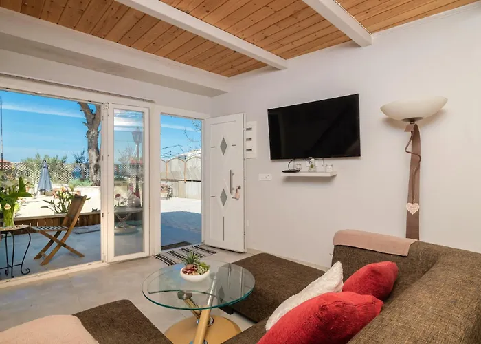 Sweet Retreat, 350m From The Beach, By Zantewize Tatil Evi